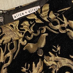 Alice + Olivia Black and Gold Shorts vintage style